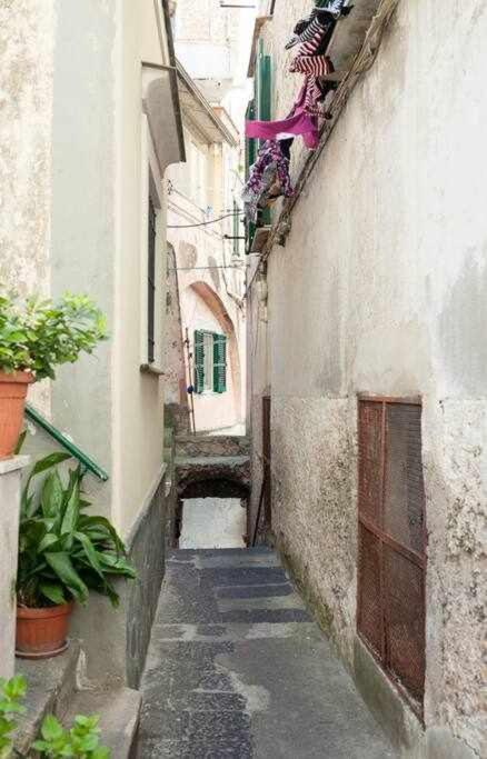 Donna Sara Appartamento In Corte Amalfitana Buitenkant foto